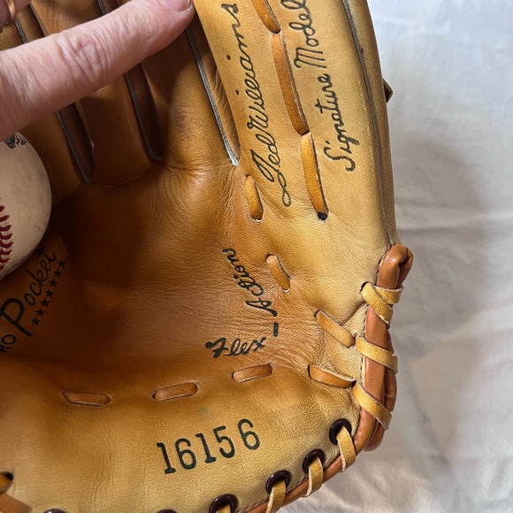 Ted Williams’s Signature Model Glove by Sears Roebucks Co Handcrafted - Picture 6 of 6